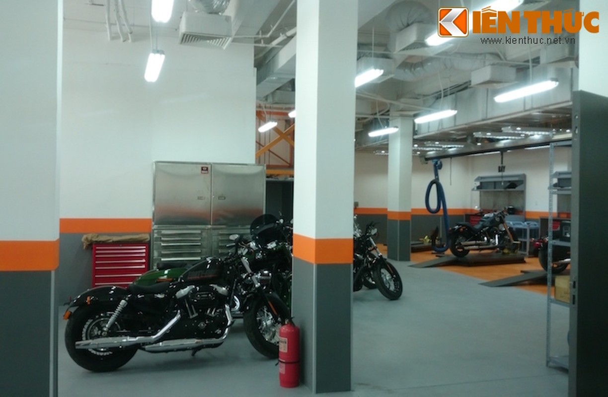 “Dot nhap” showroom Harley-Davidson dau tien tai Ha Noi-Hinh-9
